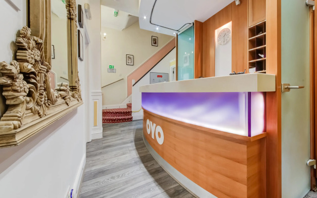 OYO Grantly Hotel