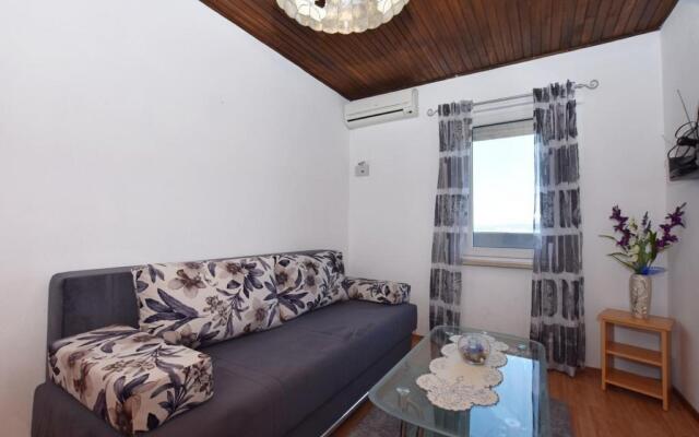 Rene - Seaview & Parking Space - A3