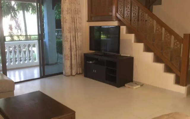 Baan Somprasong Condominium