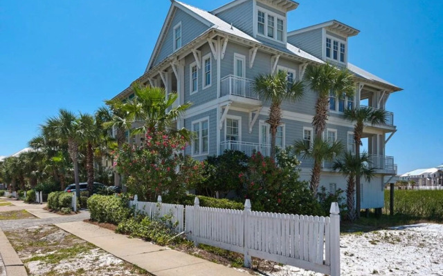 Pelican Point at Destin Pointe
