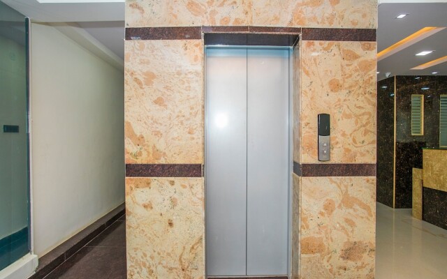 OYO 16939 Ne Westend Suites