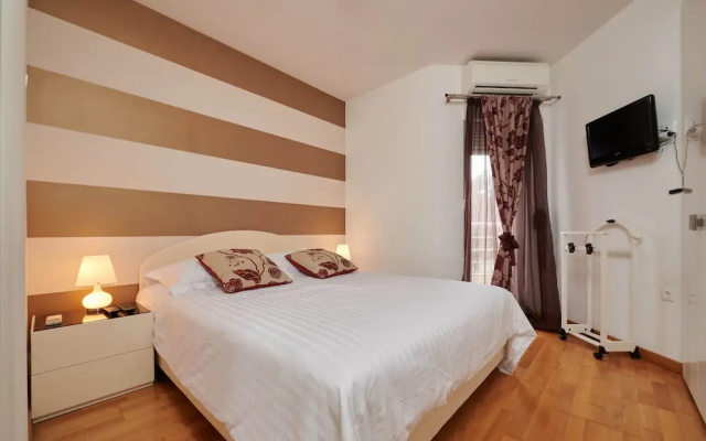 Apartment Tramontana with sea view