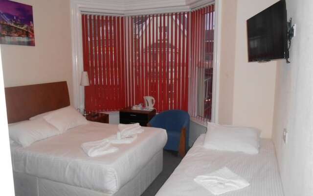 Las Palmas Hotel by the Sea