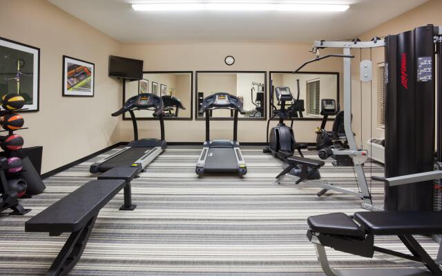Candlewood Suites Dickinson ND by IHG