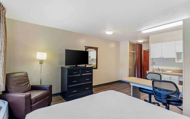 Extended Stay America Select Suites Chicago Rolling Meadows