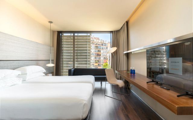 B-Hotel