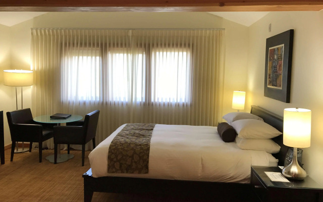 Best Western Plus Hood River Inn