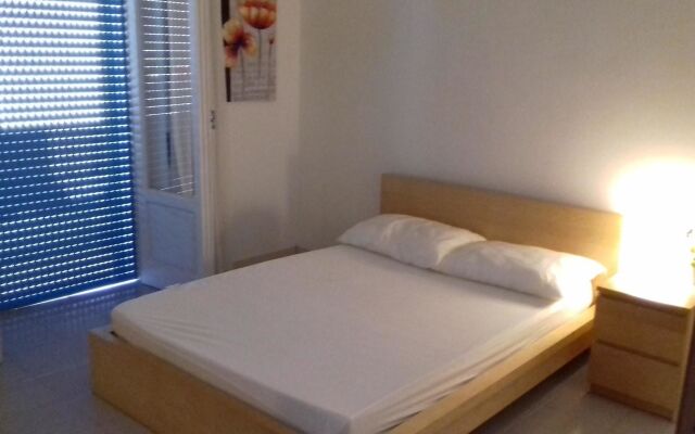 Apartment With 2 Bedrooms in Pescara, With Balcony and Wifi - 300 m Fr