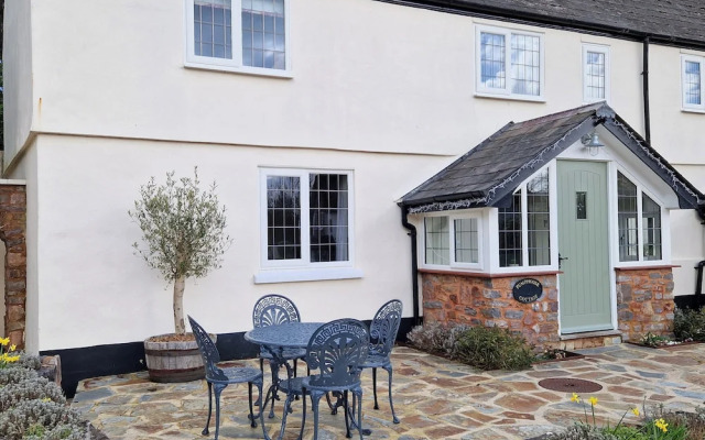 Pumphouse Cottage