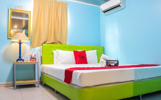 RedDoorz Plus near UV Mandaue Cebu