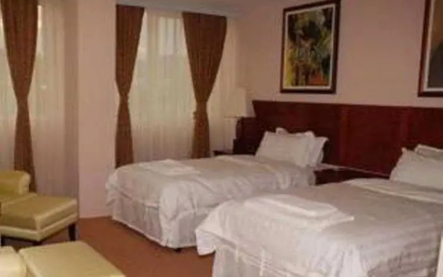 Hotel Feni
