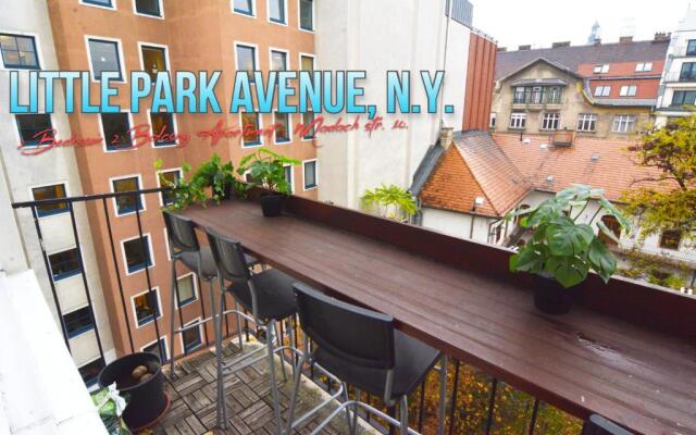 Little Americas Metropolitan Apts
