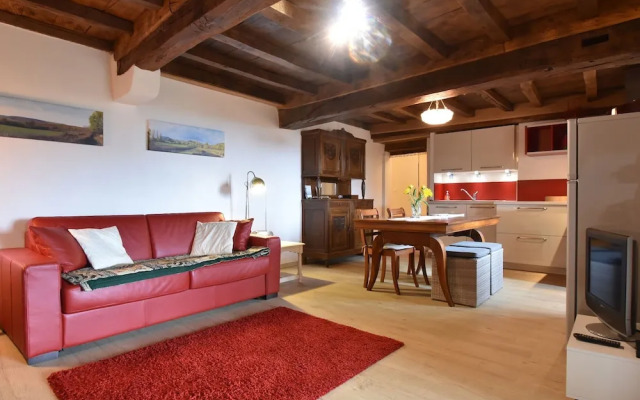 Cozy Holiday Home in Joncy with Valley View