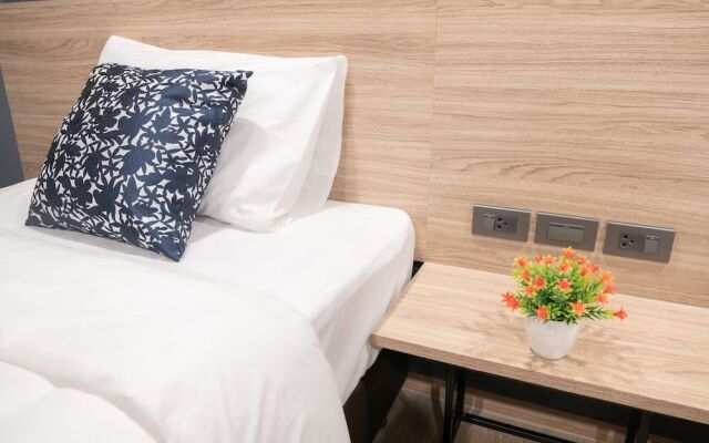 Oblique Apartment