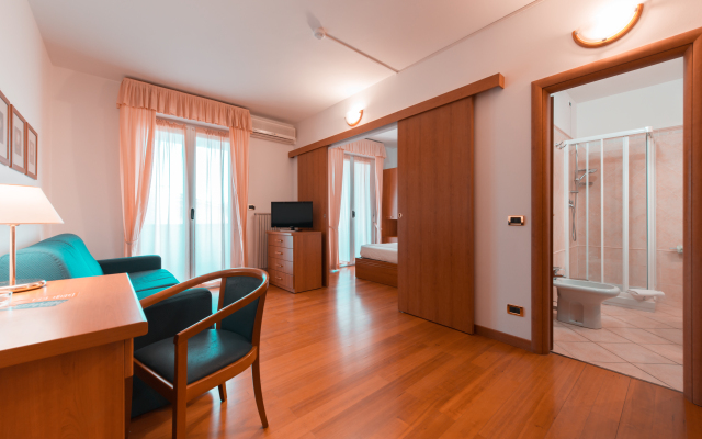 Loano 2 Village Hotel