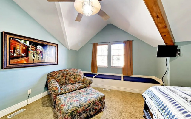 5500 Cross Country Way Townhouse