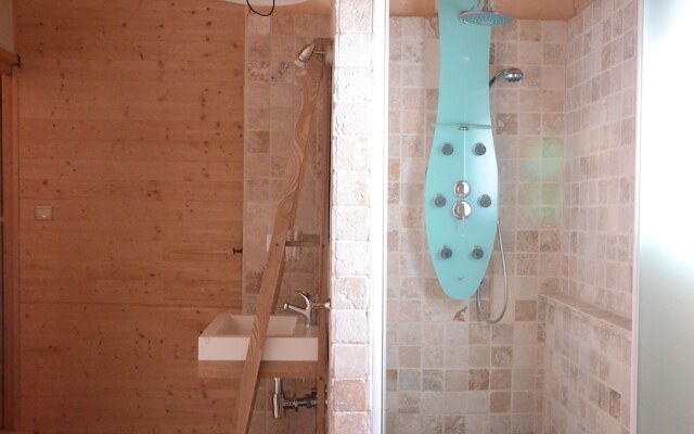 Cozy Chalet in Les Gets with Sauna