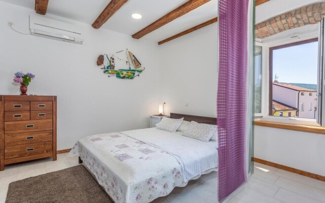 Nice Apartment in Punat With Wifi