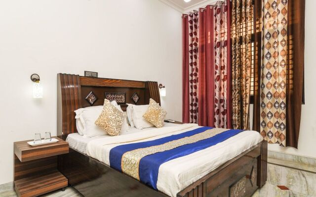 OYO 15407 Home Feeling Accomodation