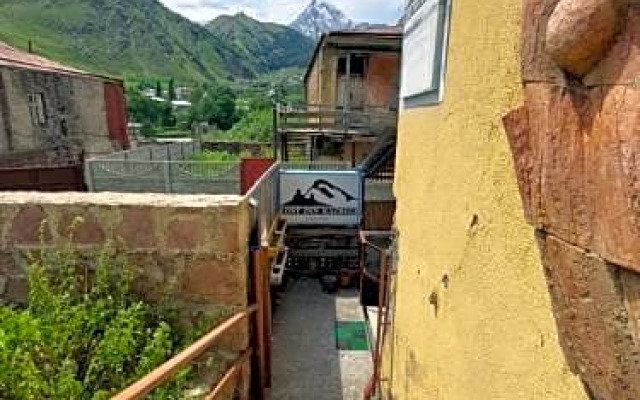 Lostinn Kazbegi Hostel In the center of Kazbegi