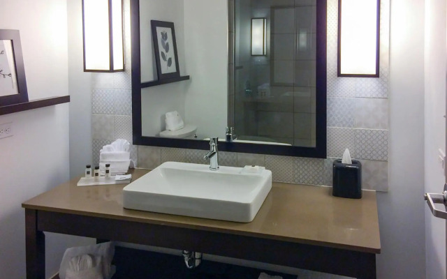 Country Inn & Suites by Radisson, Charlottesville-UVA, VA