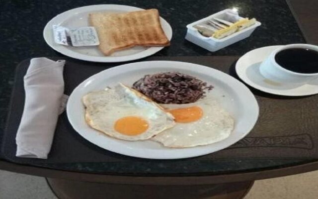 Costa Rica Tennis Club & Hotel