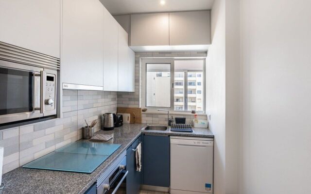 Casa Av Lucy Portim o