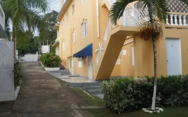 Dunn's Villa Resort