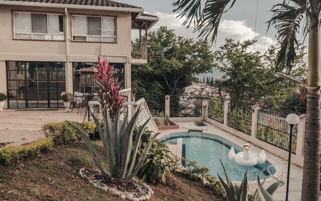 Casa Lago Boutique