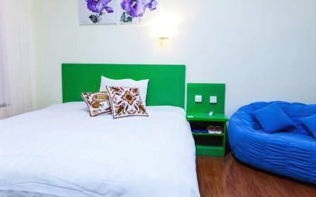 Lijiang Flower Theme Hostel