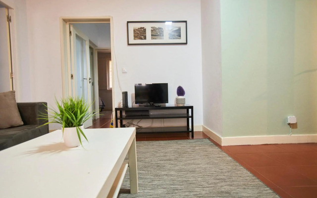 Riverside (with 3 Bedrooms) by JC