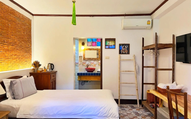Pao Come Boutique House