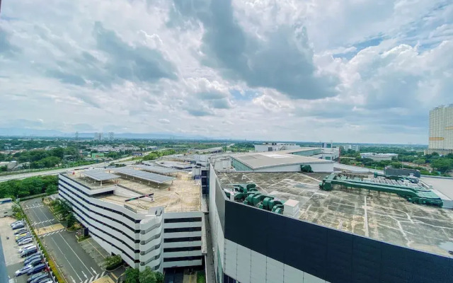 Tranquil Living 3BR Apartment Sky House BSD