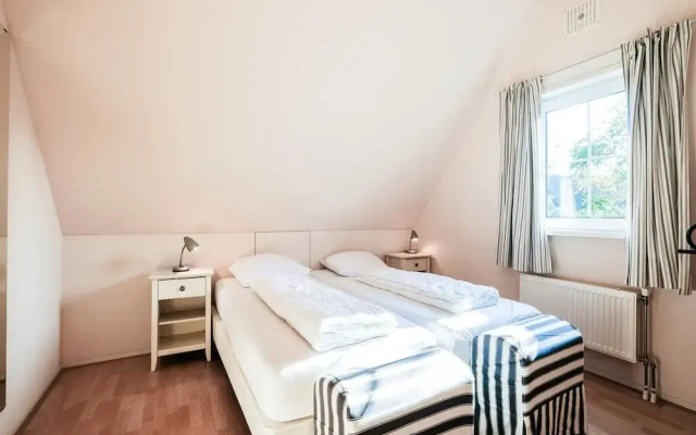 Charming Villa With Terrace Near Forest