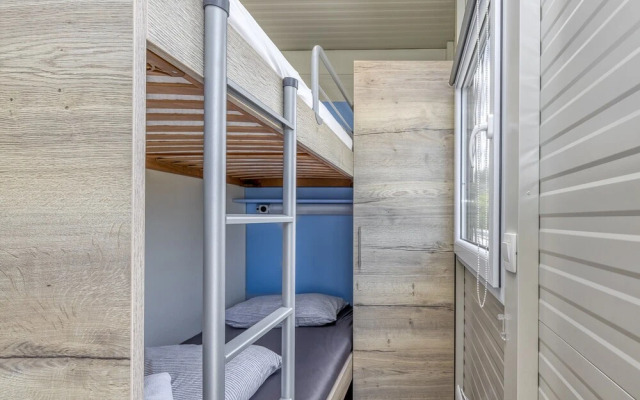 Rooftop Home With Whirlpool & Sauna