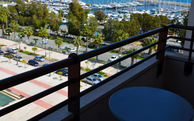 Sun Hall Hotel