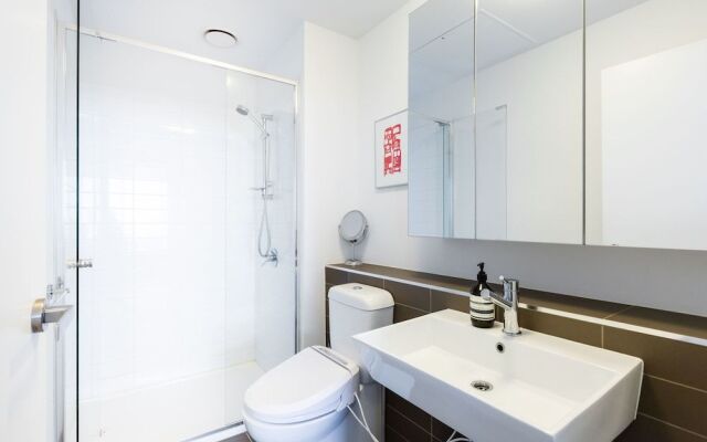 EVA, 1BDR Melbourne Apartment