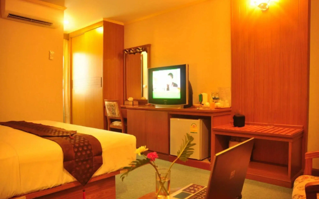 DT Hotel - Pratunam