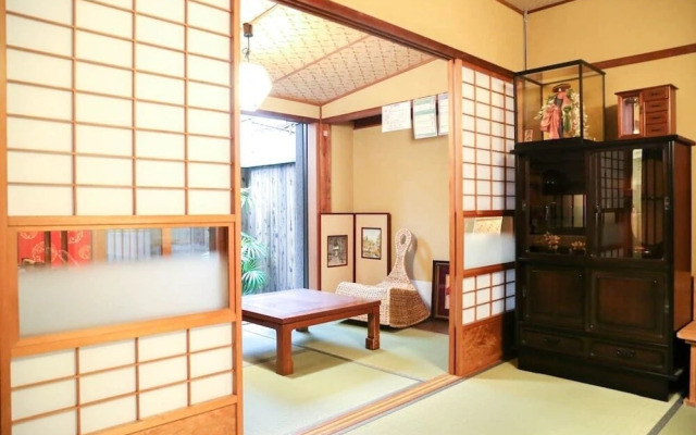 Nijo Castle Machiya House