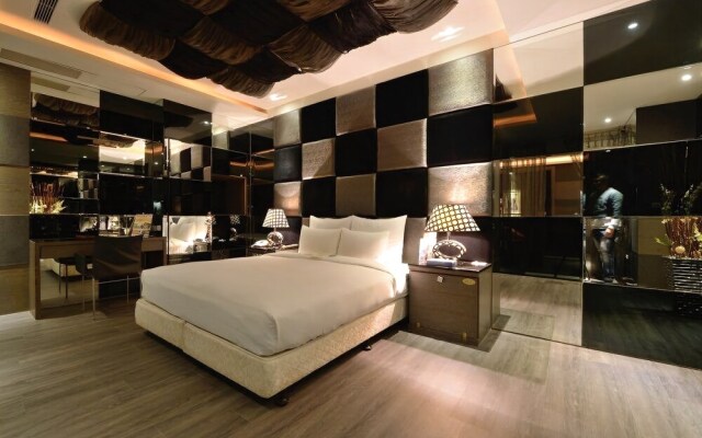 Eden Exoticism Planet Hotel