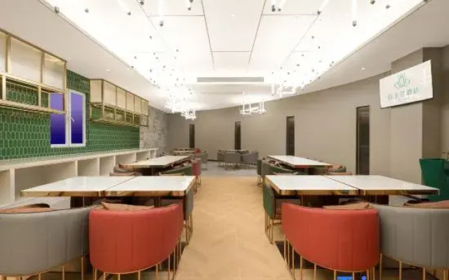 Magnotel Hotel (Tianjin Dagang Youtian Pedestrian Street)