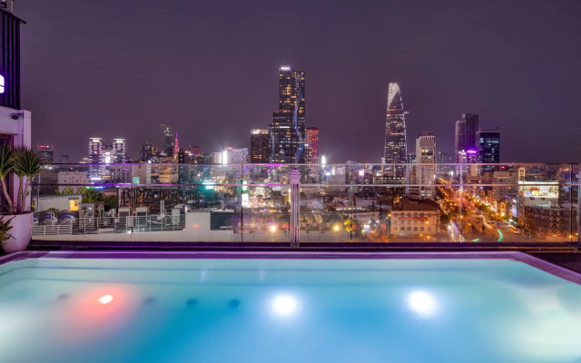 Winsuites Sai Gon Hotel