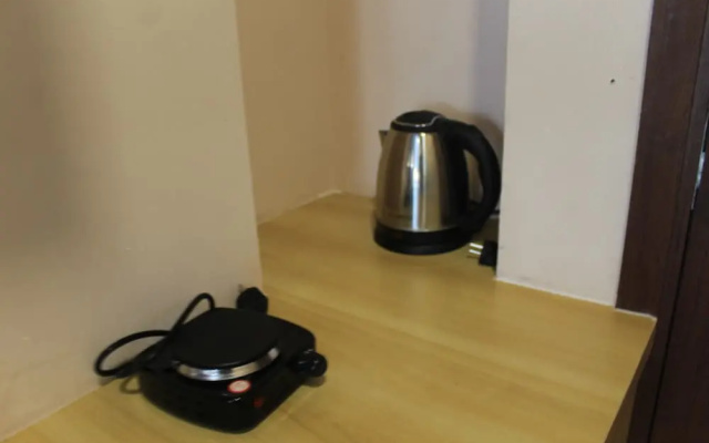 Comfortable Studio Apartment at Parkland Avenue