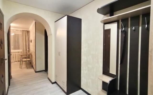 Две Подушки на улице Дуки 25