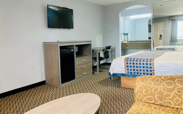 Home Place Inn & Suites
