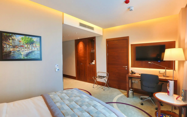Crowne Plaza Istanbul - Oryapark by IHG