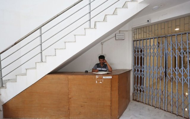 OYO 43270 Ishita Residency