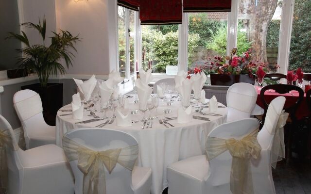 Beechwood Close Hotel