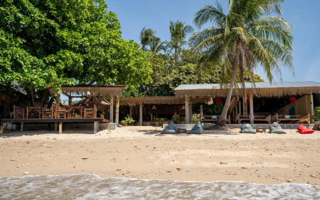 Isara Lanta Resort (SHA Extra Plus)