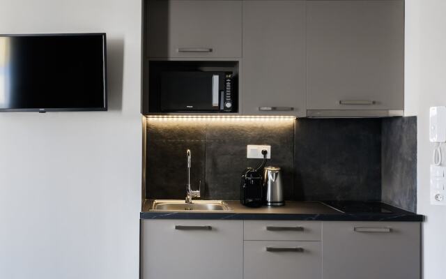 WYZ Athens Apartments by UPSTREET